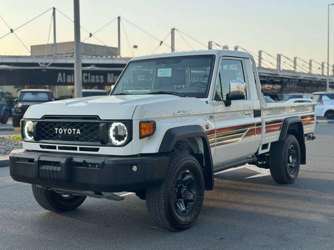 Toyota Land Cruiser Pick Up 2025 GCC SPEC UNDER WARRANTY