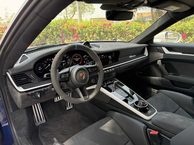 Porsche 911 Dakar 3.0L (475 HP) 2023 Coupe GERMAN SPEC NEAT AND CLEAN LESS KILOMETER