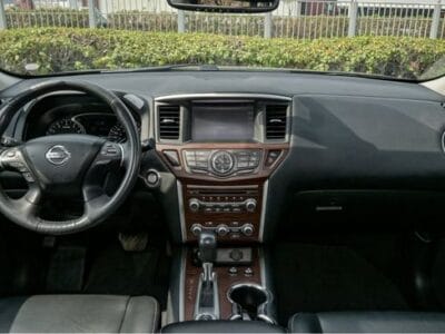 Nissan Pathfinder 4WD 2017