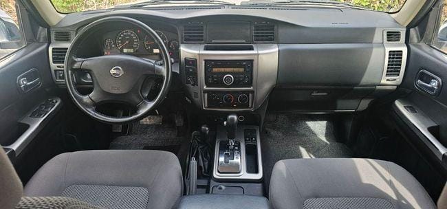 Nissan Patrol Safari GL 4.8L A/T 2019 (9 Seater)