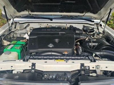 Nissan Patrol Safari GL 4.8L A/T 2019 (9 Seater)