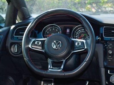 Volkswagen Golf GTI 2.0L Turbo 2021
