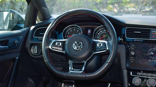 Volkswagen Golf GTI 2.0L Turbo 2021