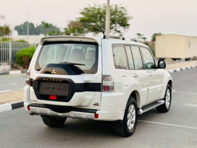 MITSUBISHI PAJERO 3.0L 2022 GCC VERY GOOD CONDITION