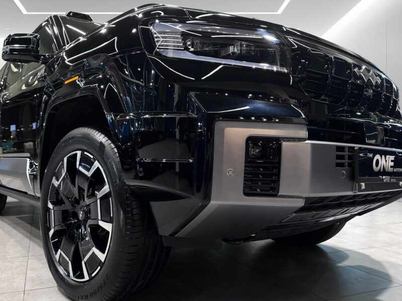 2025 BYD LEOPARD 8