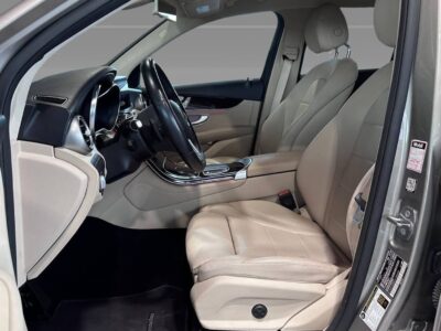 2020 Mercedes-Benz GLC 300