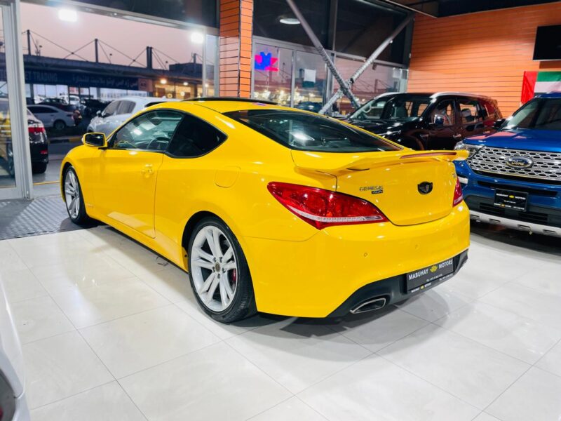 Hyundai Genesis Yellow 2011