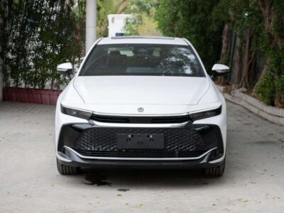 Toyota Crown 2.5L Hybrid GCC 2025