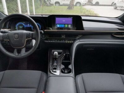 Toyota Crown 2.5L Hybrid GCC 2025