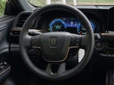 Toyota Crown 2.5L Hybrid GCC 2025