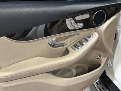 2020 Mercedes-Benz GLC 300