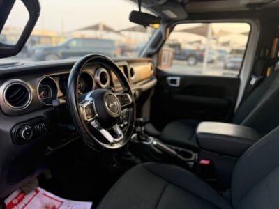 Jeep Wrangler Sahara