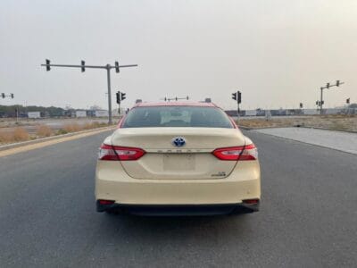 Toyota Camry 2021 , 6 cylinders Taxi