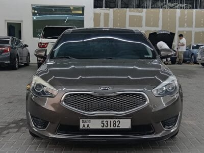 Kia Cadenza 2015 , 6 cylinders Very Clean