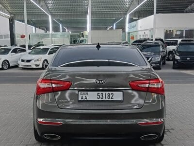 Kia Cadenza 2015 , 6 cylinders Very Clean