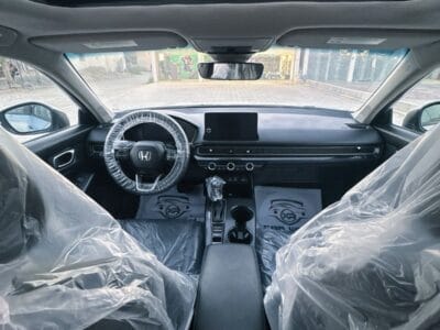 Honda civic Touring 2022 in Perfect condition in and out