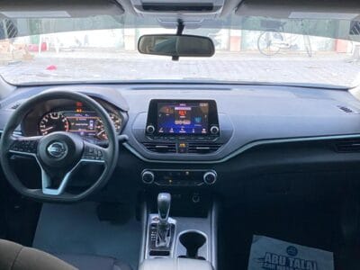 NISSAN ALTIMA 2022 in perfect condition , 4 cylinders