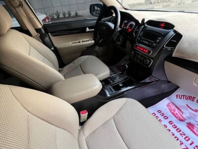 Kia Sorento 2014 , 4 cylinders