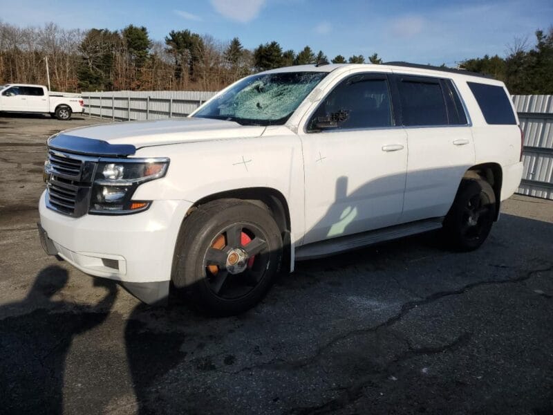 CHEVROLET TAHOE K1500 LT 2015 with 8 cylinders