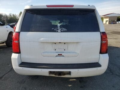 CHEVROLET TAHOE K1500 LT 2015 with 8 cylinders