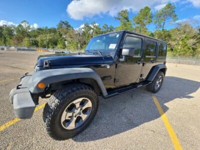 Jeep Wrangler 2017 with 6 cylinders