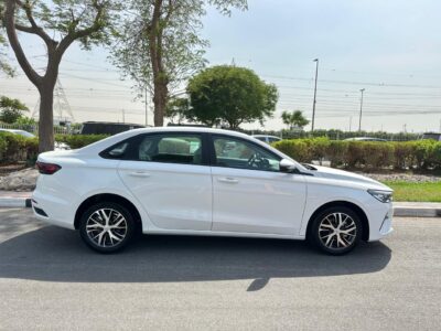 Geely Emgrand GS 2026 with 4 cylinders