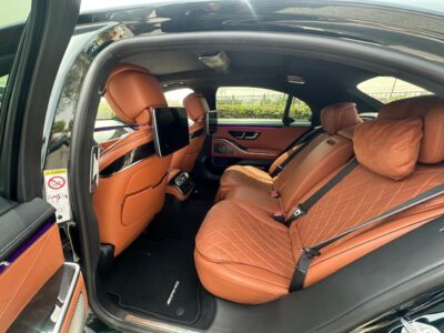 Mercedes-Benz S500 2021 with 6 cylinders