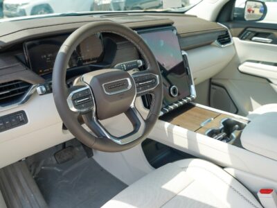 GMC Acadia Denali AWD White 2024