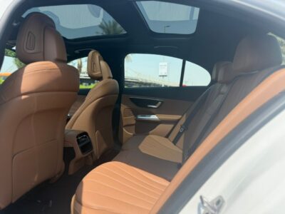 Mercedes-Benz E200 AMG 2026