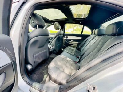 MERCEDES-BENZ E200 2023