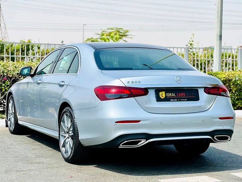 MERCEDES-BENZ E200 2023