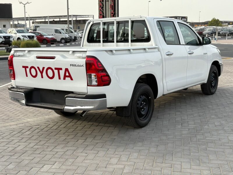 Toyota Hilux 2.0L 2025