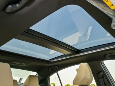 Toyota Camry LE 2.5L Hybrid 2025