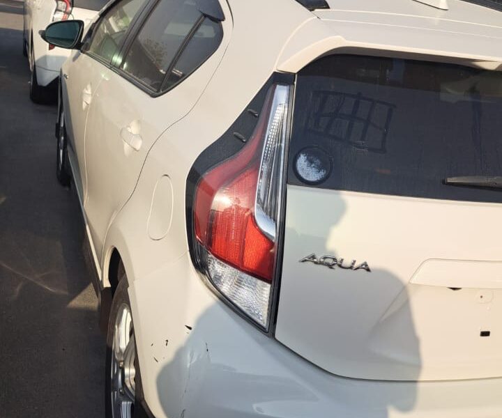 Toyota Aqua 2015