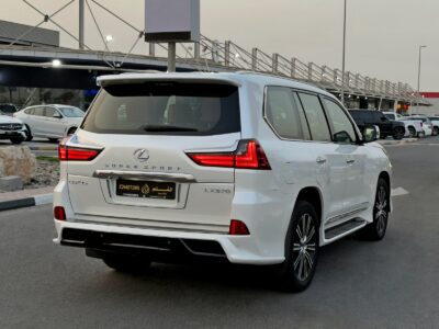 Lexus LX570 Signature Calendar 2019