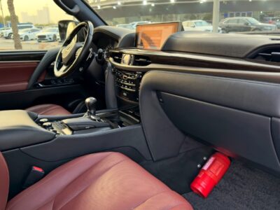 Lexus LX570 Signature Calendar 2019