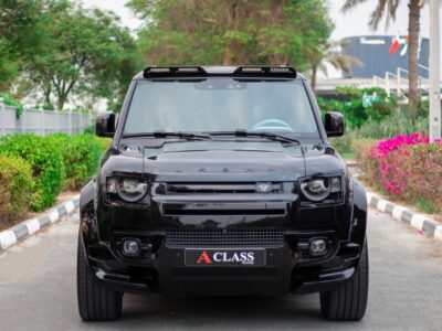 Land Rover Defender P400 Se 2023 - Warranty and Service Package