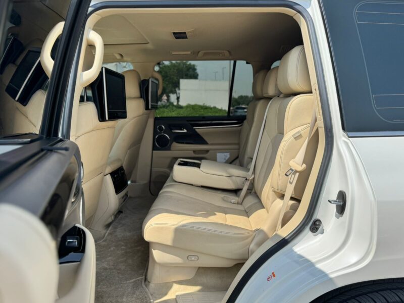 Lexus LX570 2017