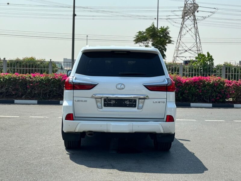 Lexus LX570 2017