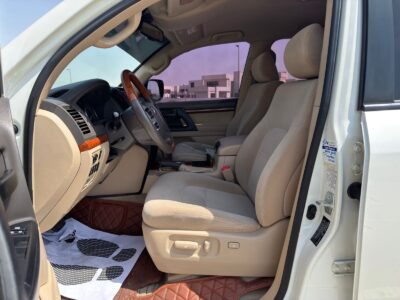 Toyota Land Cruiser GXR 2014