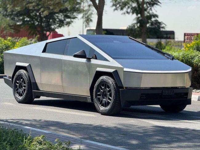 Tesla Cybertruck Cyberbeast AMERICAN SPEC