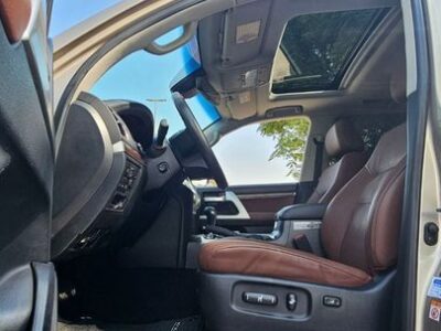 Toyota Land Cruiser VXR 5.7L 4WD 2018 Full Option