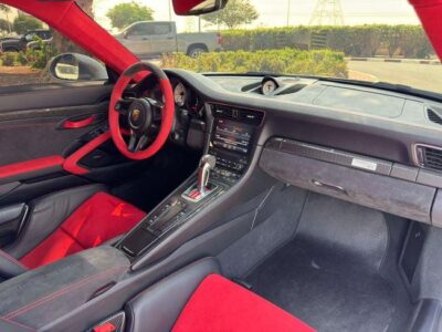 Porsche 911 GT2 RS 3.8L 2018 GCC SPEC NEAT AND CLEAN