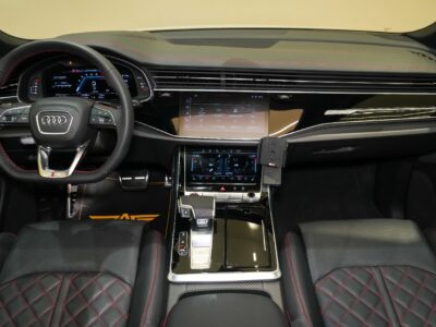 AUDI S Q8 2024