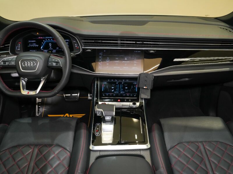 AUDI S Q8 2024