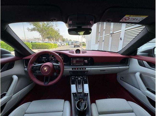 Porsche 911 Carrera S 3.0L (444 HP) Coupe