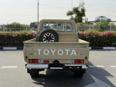 Toyota Land Cruiser Pick Up 2025 GCC SPEC