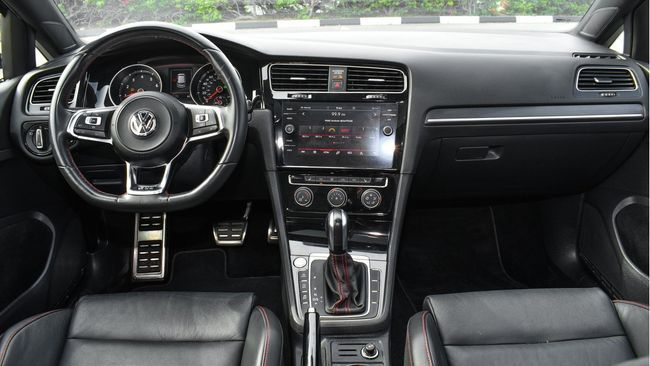Volkswagen Golf GTI 2021
