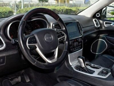 Jeep Grand Cherokee Summit 5.7 L V8 2021