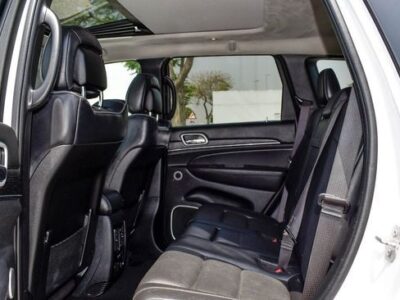 Jeep Grand Cherokee Summit 5.7 L V8 2021